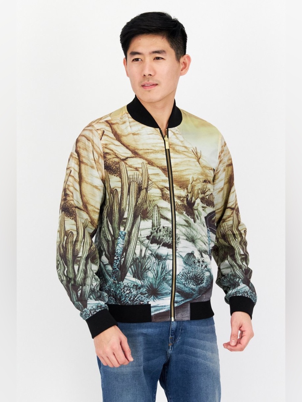 Scotch & Soda
Men's Printed Reversible Bomber Jacket
Size M - Picture 2 of 13